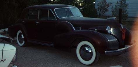 V8 Sedan