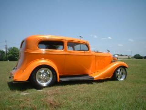2 door sedan