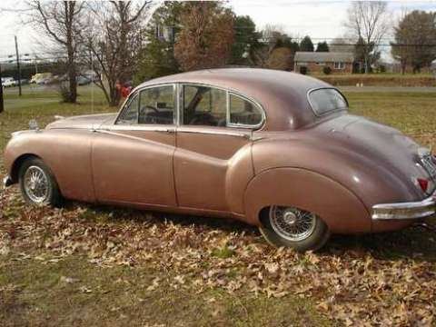 Mark  VIII    4door